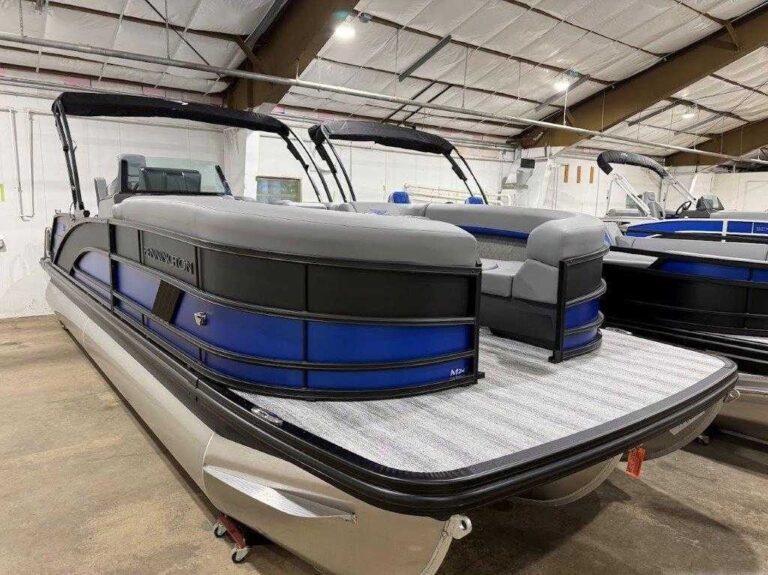 2026 Bennington 24MSB - ESP - Blackout US-ETWS7785H526 [photo 31]